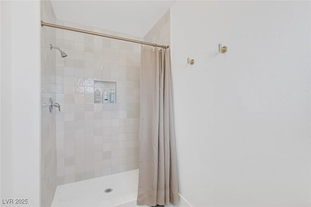 325 Heather, Henderson, NV 89002