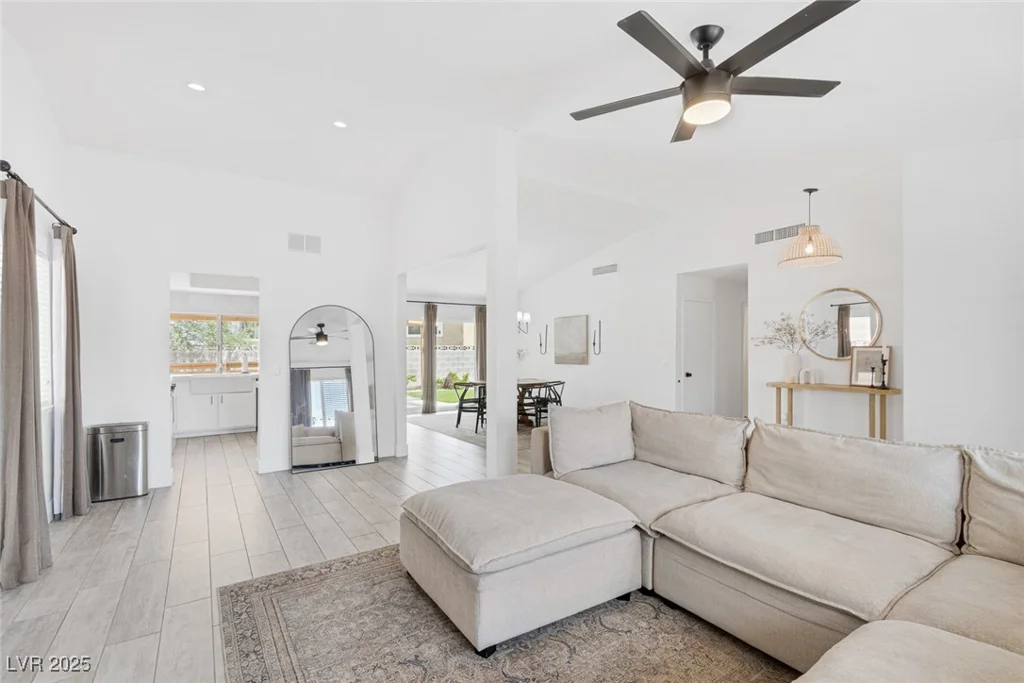 325 Heather, Henderson, NV 89002