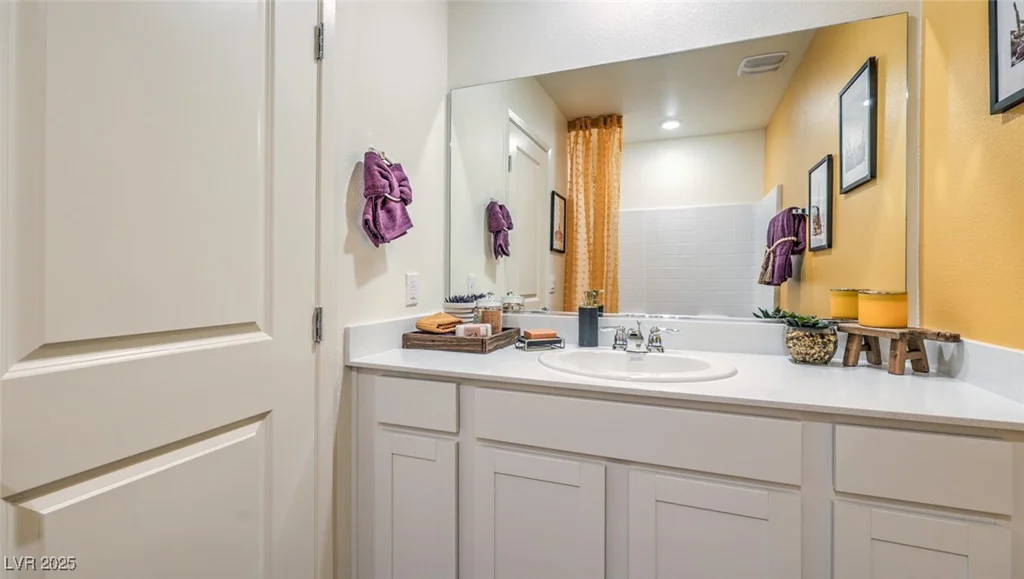 9330 Soothing Sea, Las Vegas, NV 89178