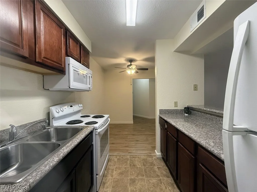 2606 Durango, Las Vegas, NV 89117