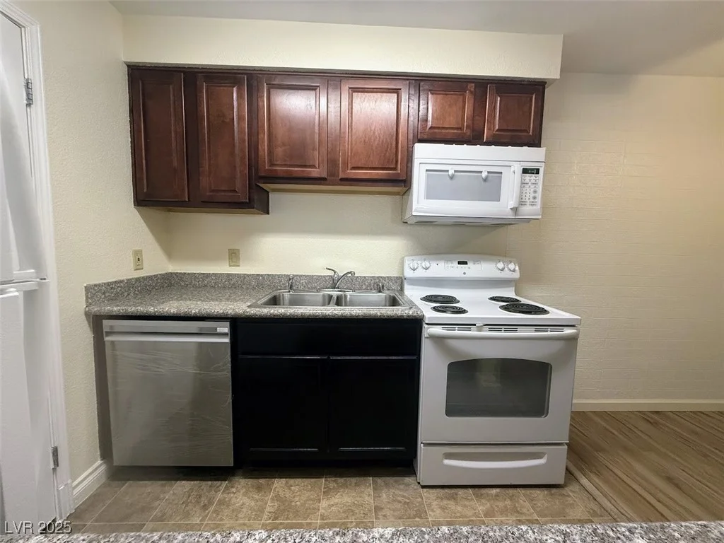 2606 Durango, Las Vegas, NV 89117
