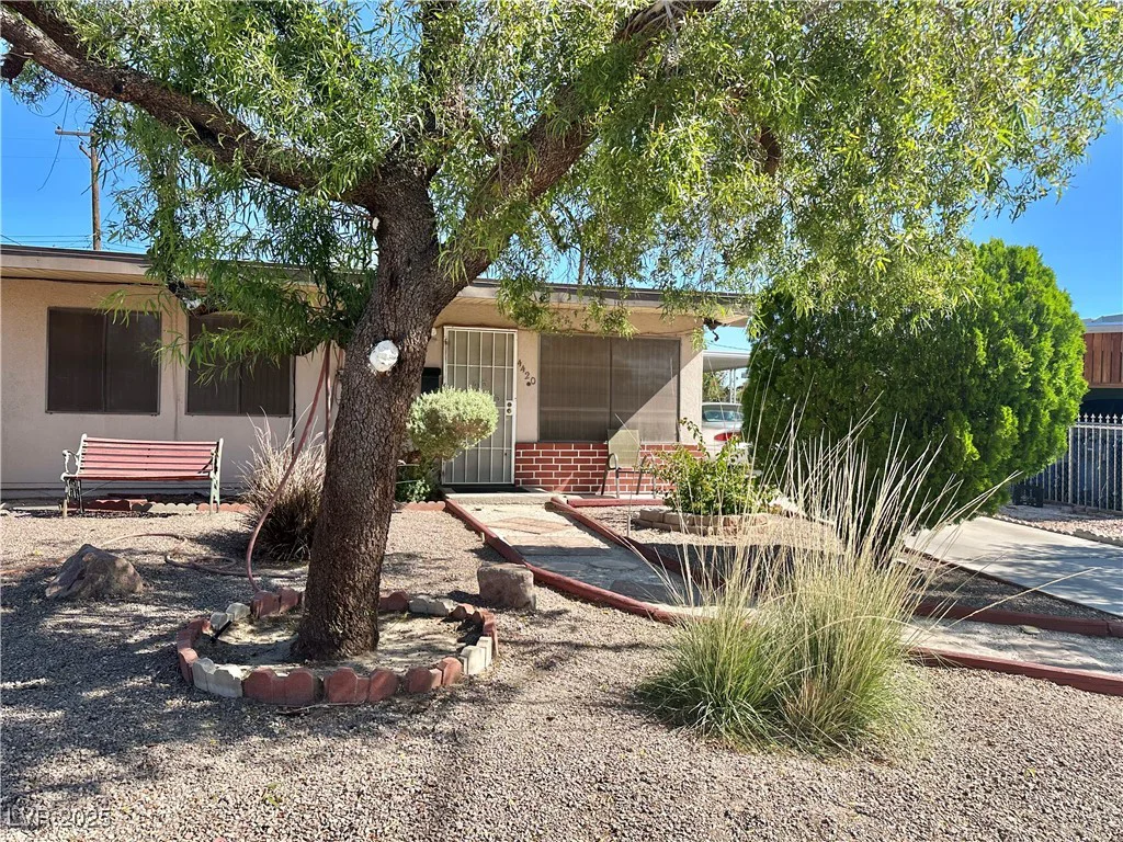 4420 Avondale, Las Vegas, NV 89121