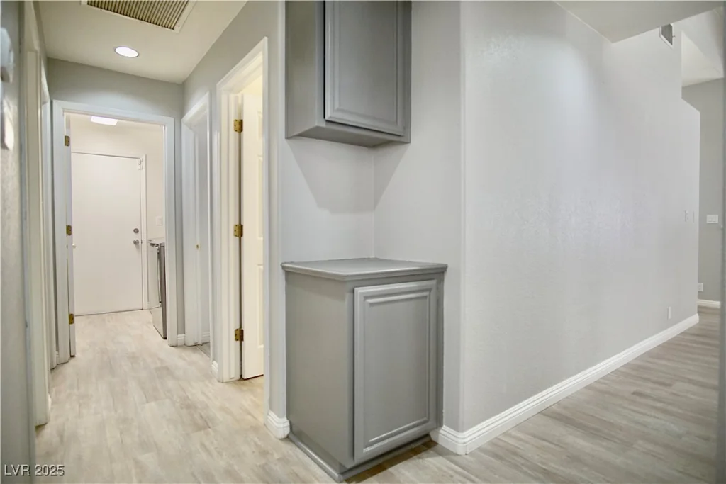 1171 Middleriver, Las Vegas, NV 89123