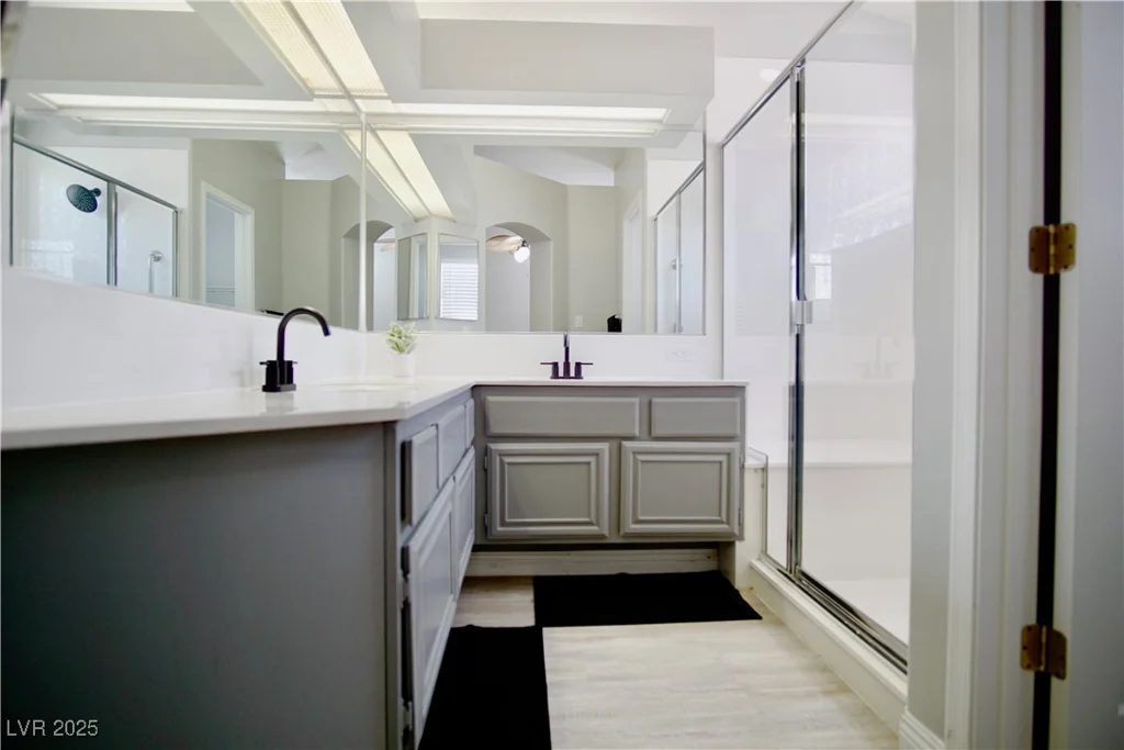 1171 Middleriver, Las Vegas, NV 89123