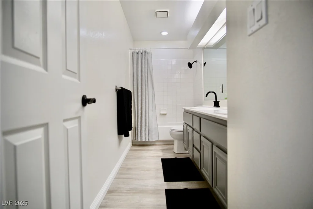 1171 Middleriver, Las Vegas, NV 89123