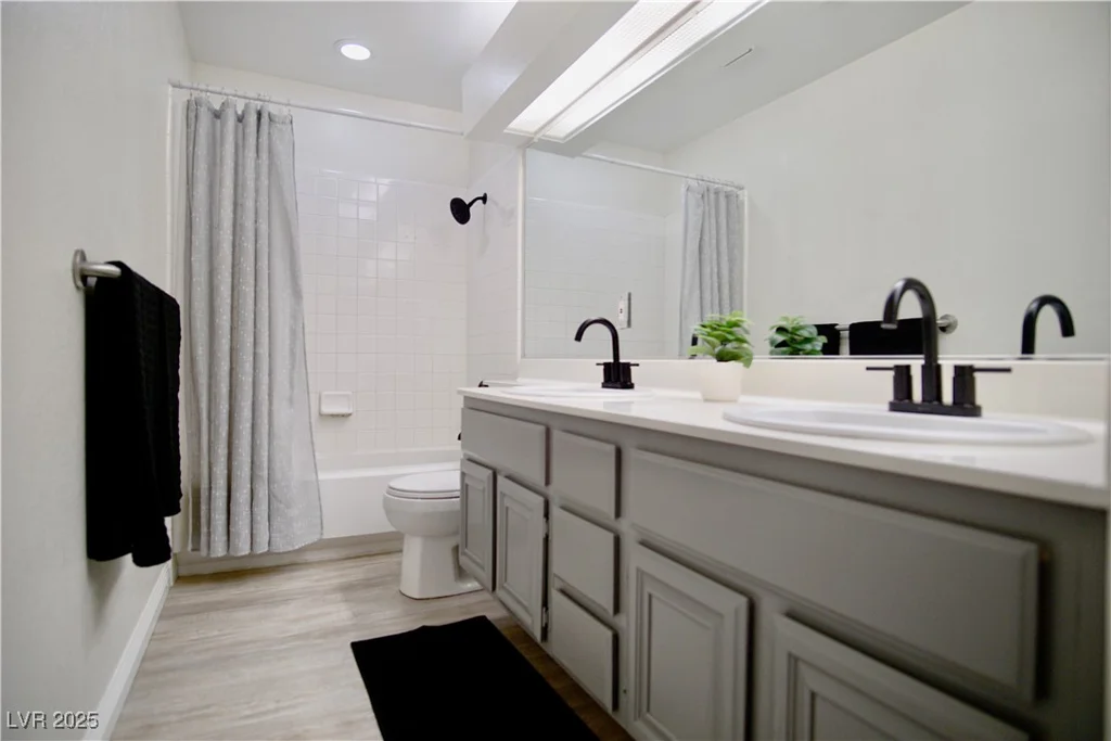 1171 Middleriver, Las Vegas, NV 89123