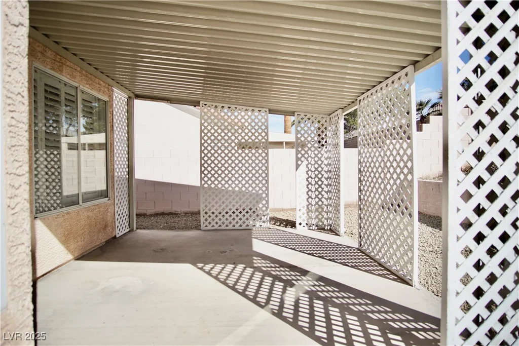 1171 Middleriver, Las Vegas, NV 89123