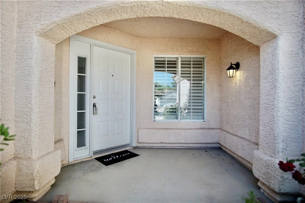 1171 Middleriver, Las Vegas, NV 89123