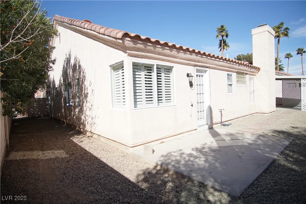 1171 Middleriver, Las Vegas, NV 89123