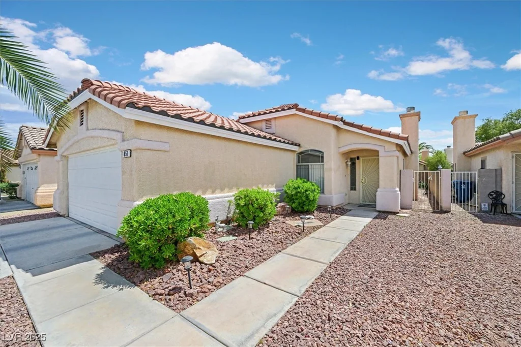 851 Offerman, Las Vegas, NV 89123