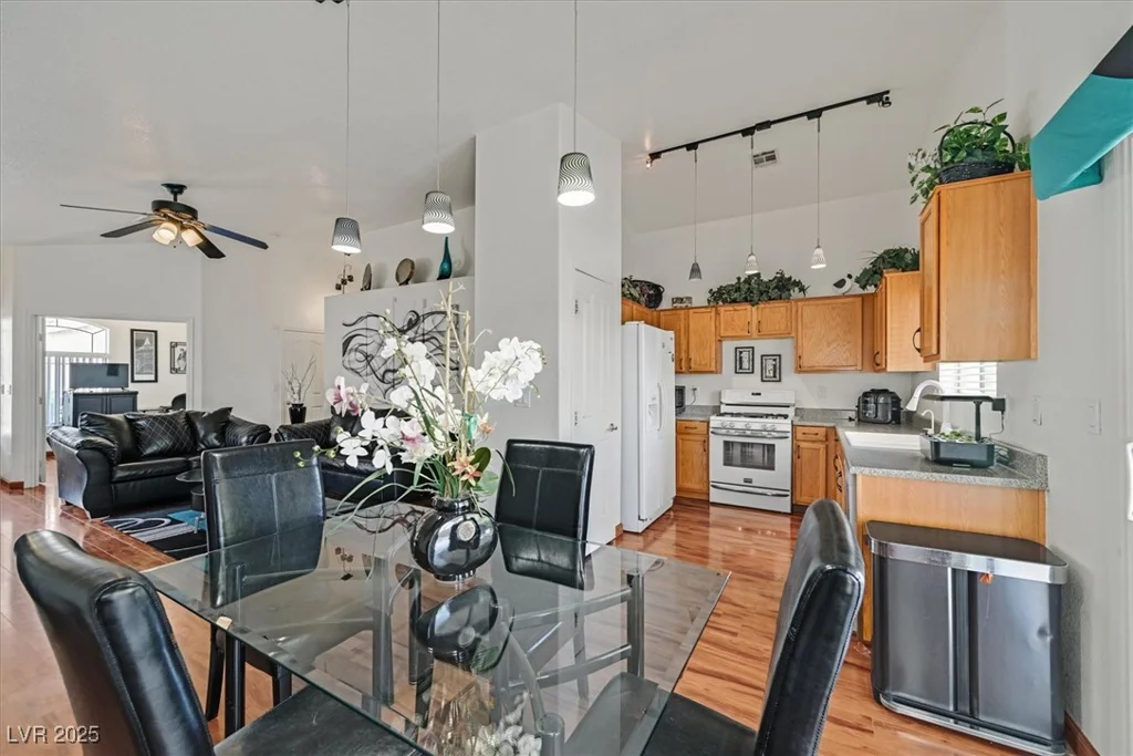 851 Offerman, Las Vegas, NV 89123