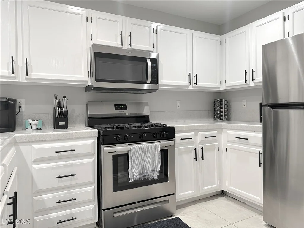 7950 Flamingo, Las Vegas, NV 89147