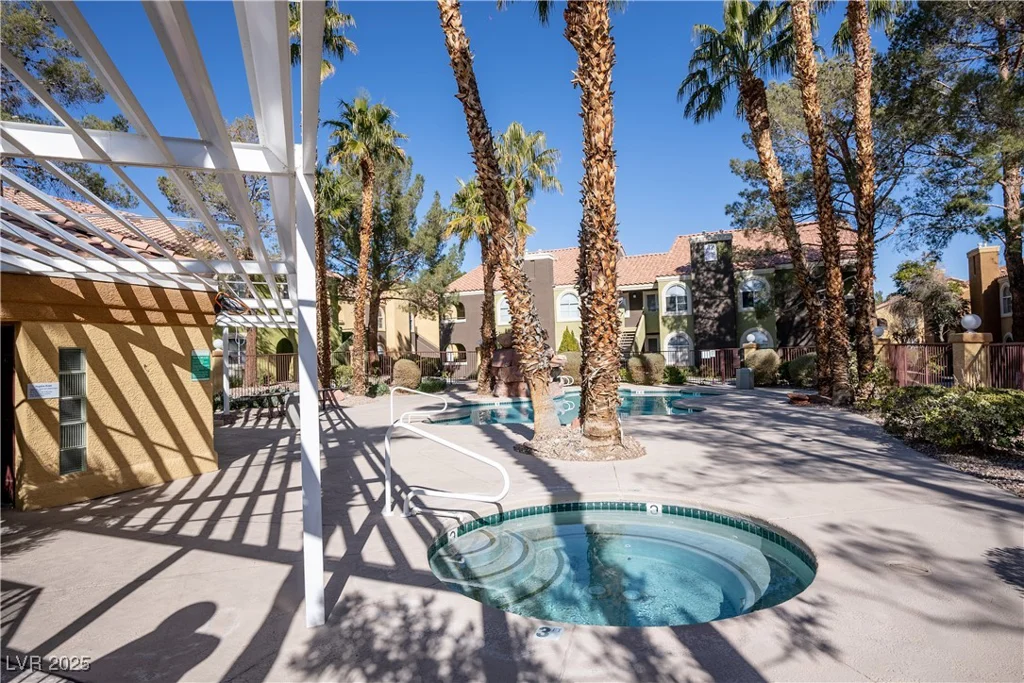 7950 Flamingo, Las Vegas, NV 89147