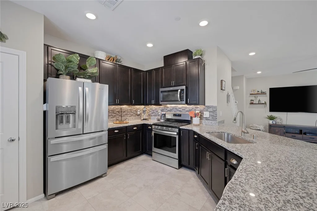 2827 Turnstone Ridge, Henderson, NV 89044