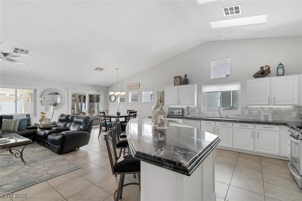 5205 Molveno, Las Vegas, NV 89130