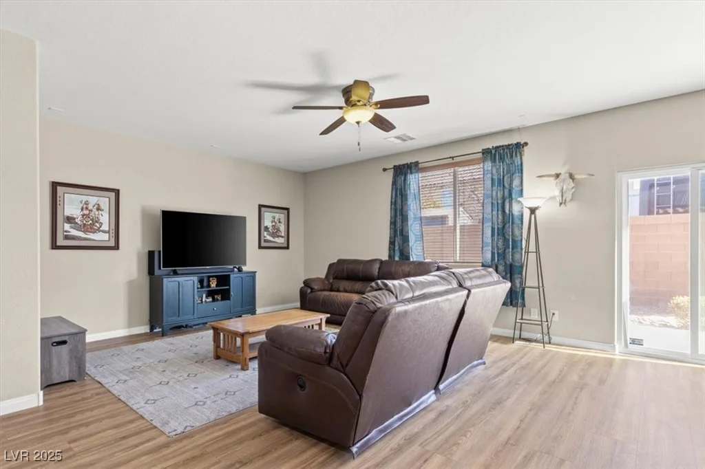 8140 Redbud Vine, North Las Vegas, NV 89085