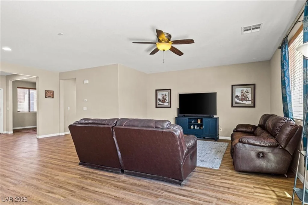 8140 Redbud Vine, North Las Vegas, NV 89085