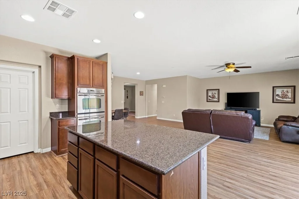 8140 Redbud Vine, North Las Vegas, NV 89085