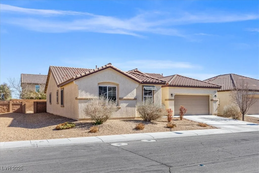 8140 Redbud Vine, North Las Vegas, NV 89085