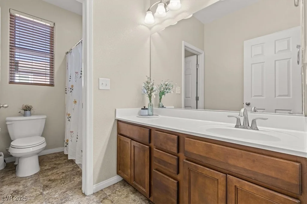 8140 Redbud Vine, North Las Vegas, NV 89085