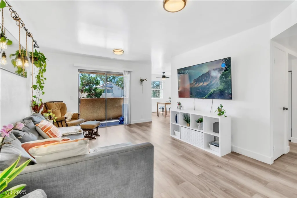 3151 Soaring Gulls, Las Vegas, NV 89128