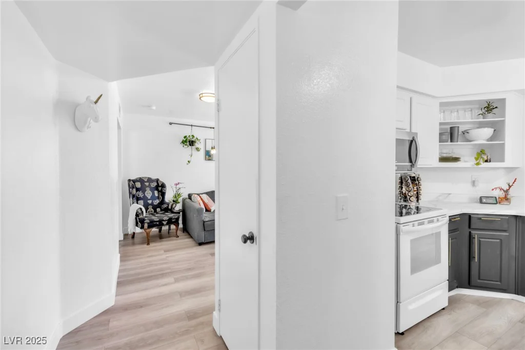 3151 Soaring Gulls, Las Vegas, NV 89128