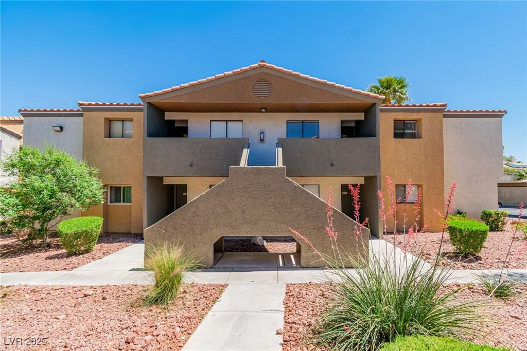 3151 Soaring Gulls, Las Vegas, NV 89128