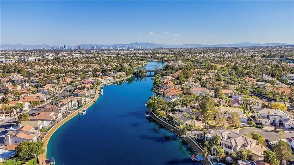 3151 Soaring Gulls, Las Vegas, NV 89128