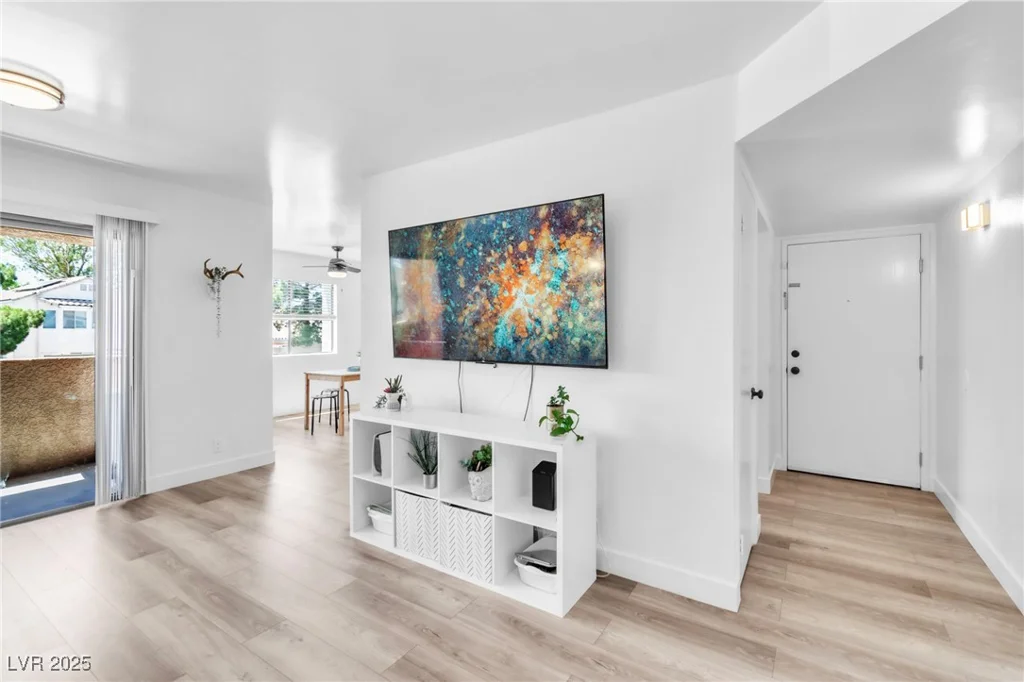 3151 Soaring Gulls, Las Vegas, NV 89128