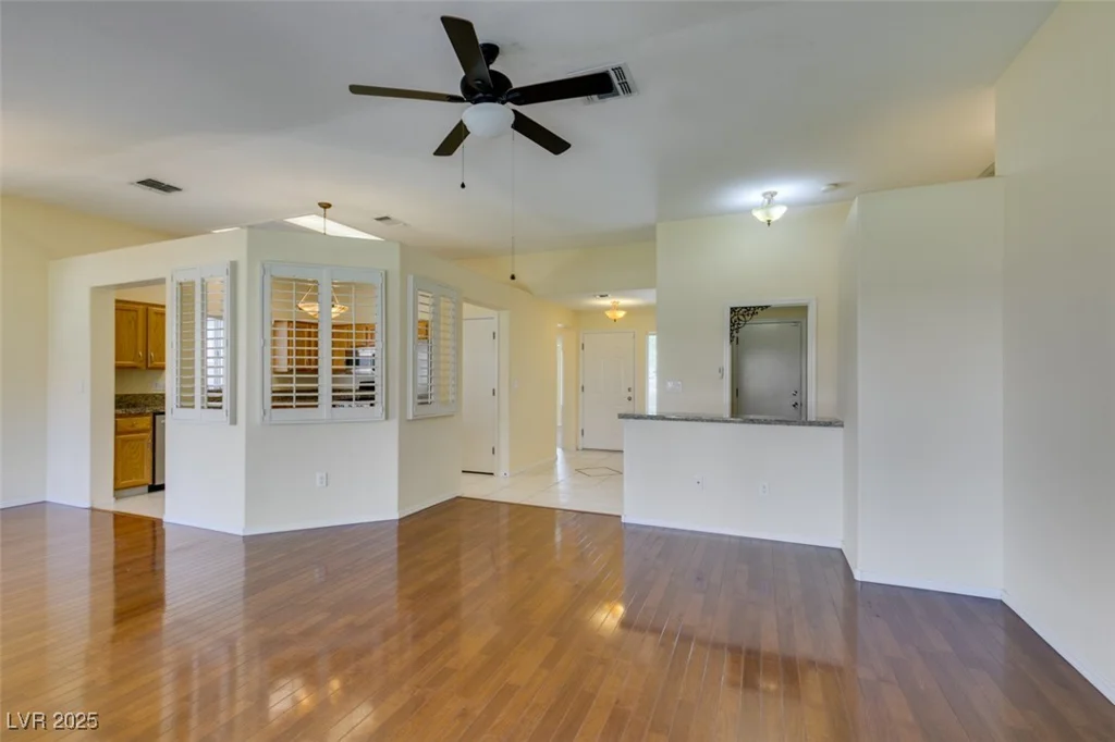 2078 Joy Creek, Henderson, NV 89012