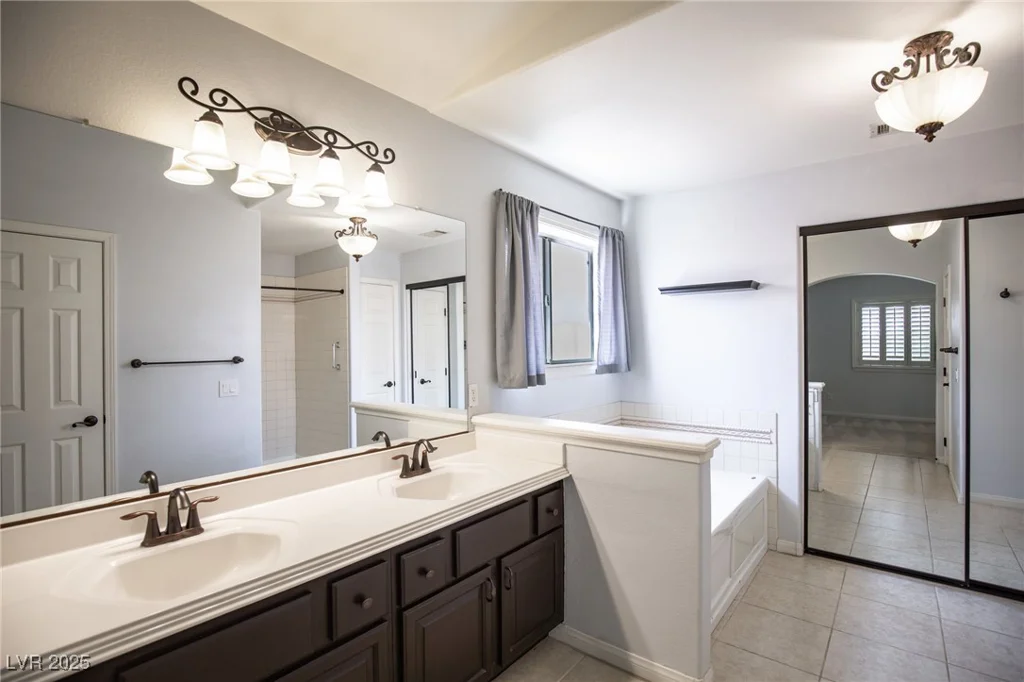 1920 Quail Point, Las Vegas, NV 89117