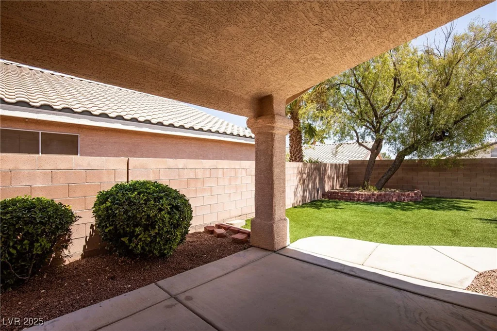 1920 Quail Point, Las Vegas, NV 89117