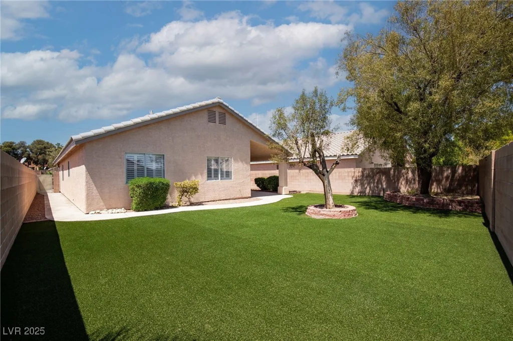 1920 Quail Point, Las Vegas, NV 89117