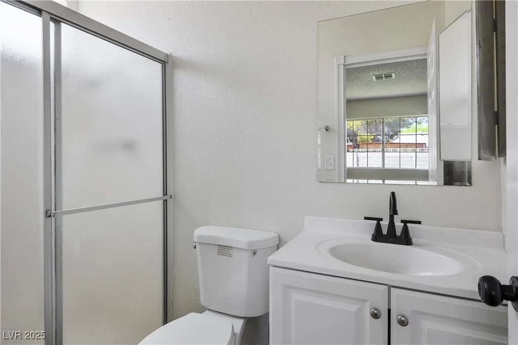117 Palisade, Las Vegas, NV 89110