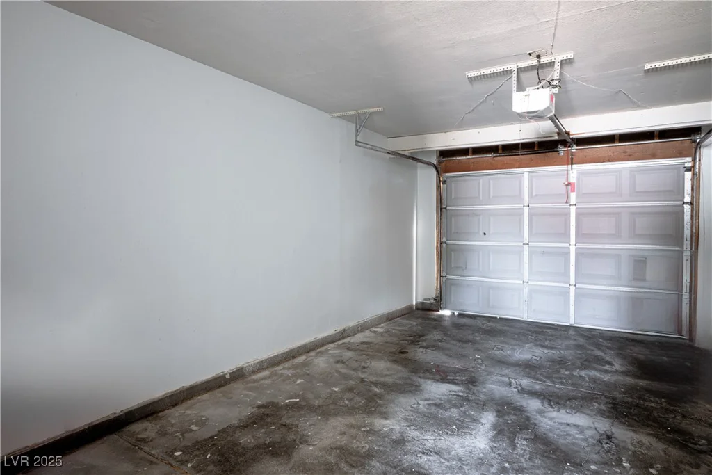 117 Palisade, Las Vegas, NV 89110