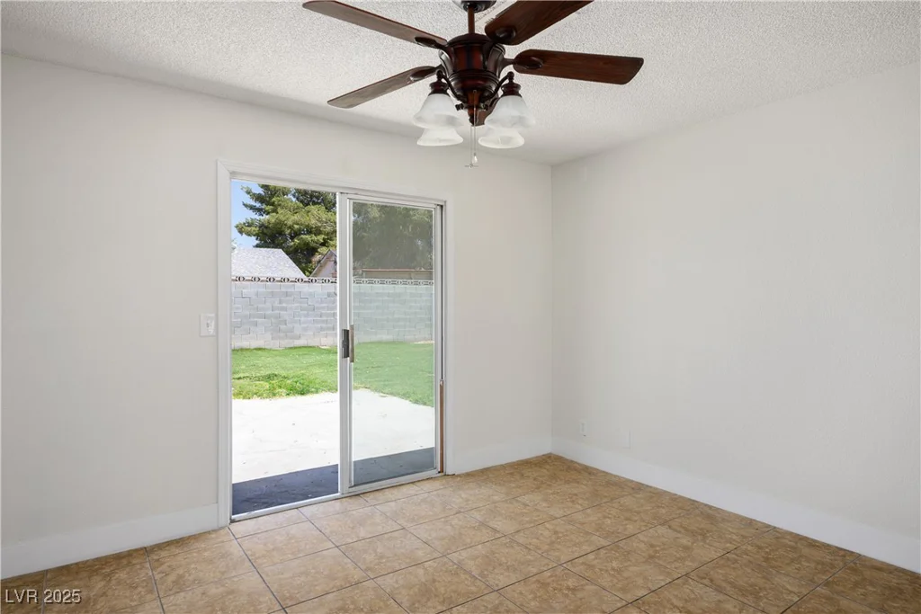 117 Palisade, Las Vegas, NV 89110