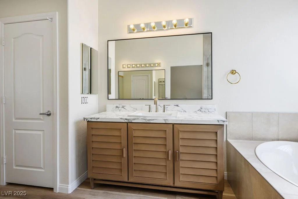 10657 Sapphire Vista, Las Vegas, NV 89144