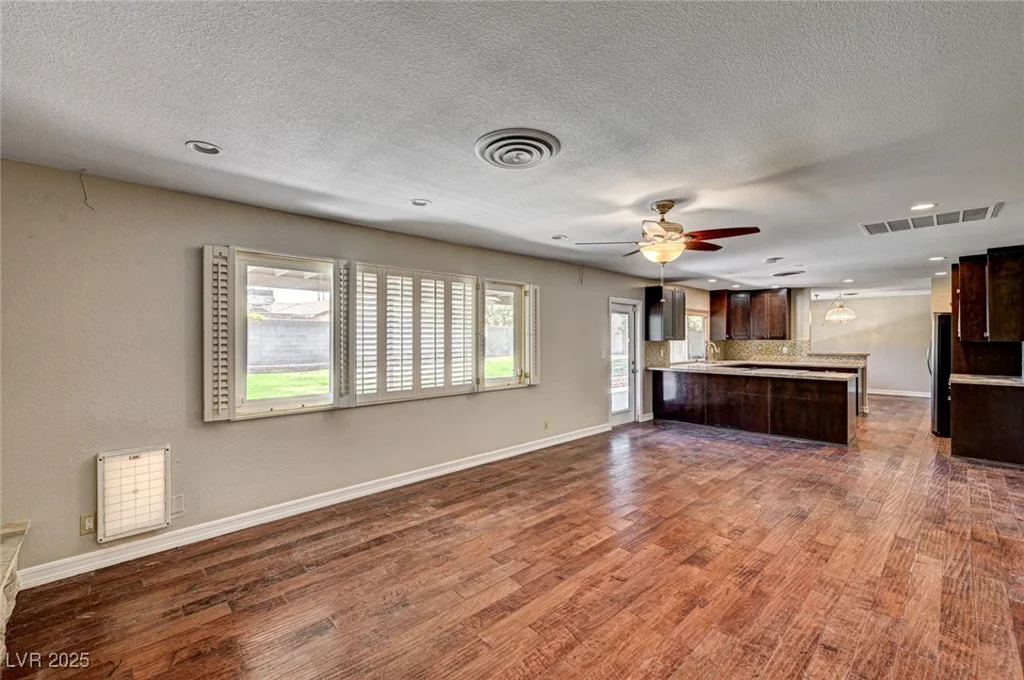3753 Rosecrest, Las Vegas, NV 89121
