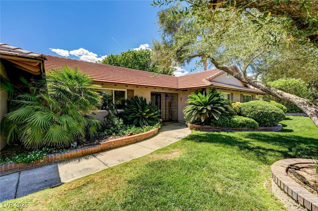 3753 Rosecrest, Las Vegas, NV 89121