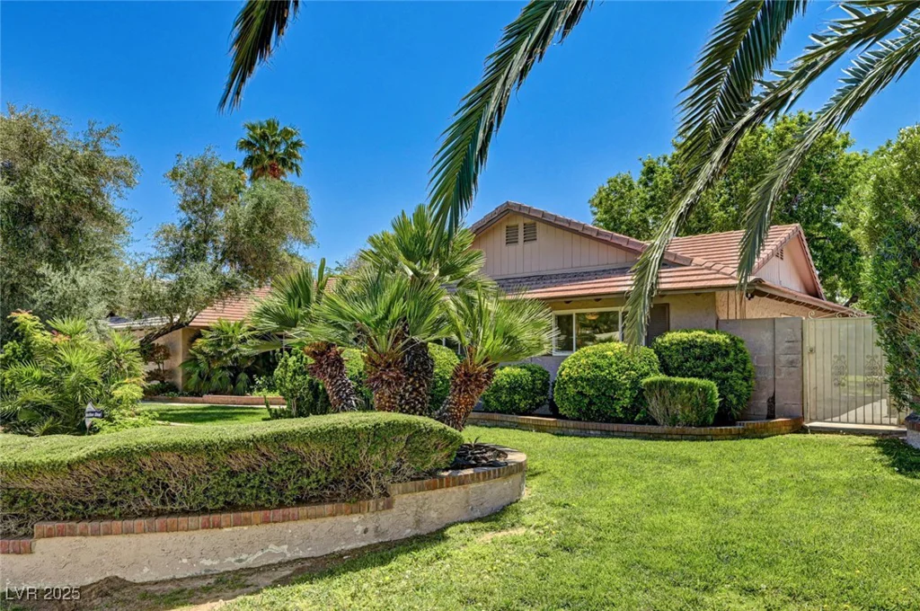 3753 Rosecrest, Las Vegas, NV 89121