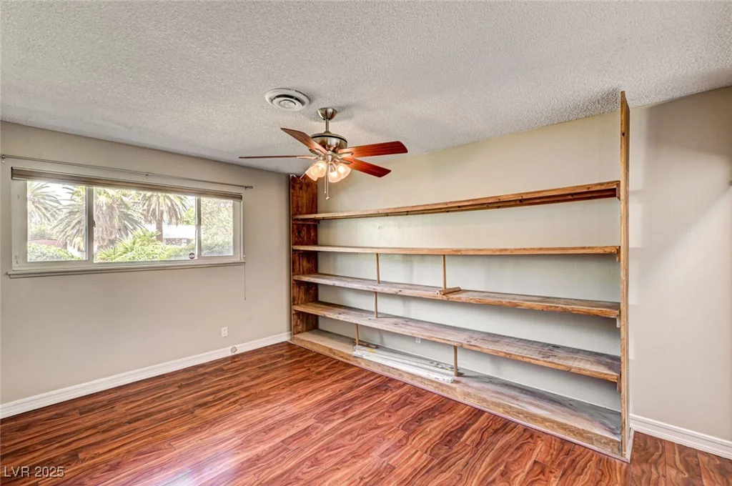 3753 Rosecrest, Las Vegas, NV 89121