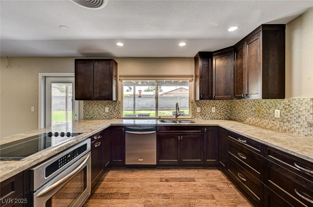 3753 Rosecrest, Las Vegas, NV 89121