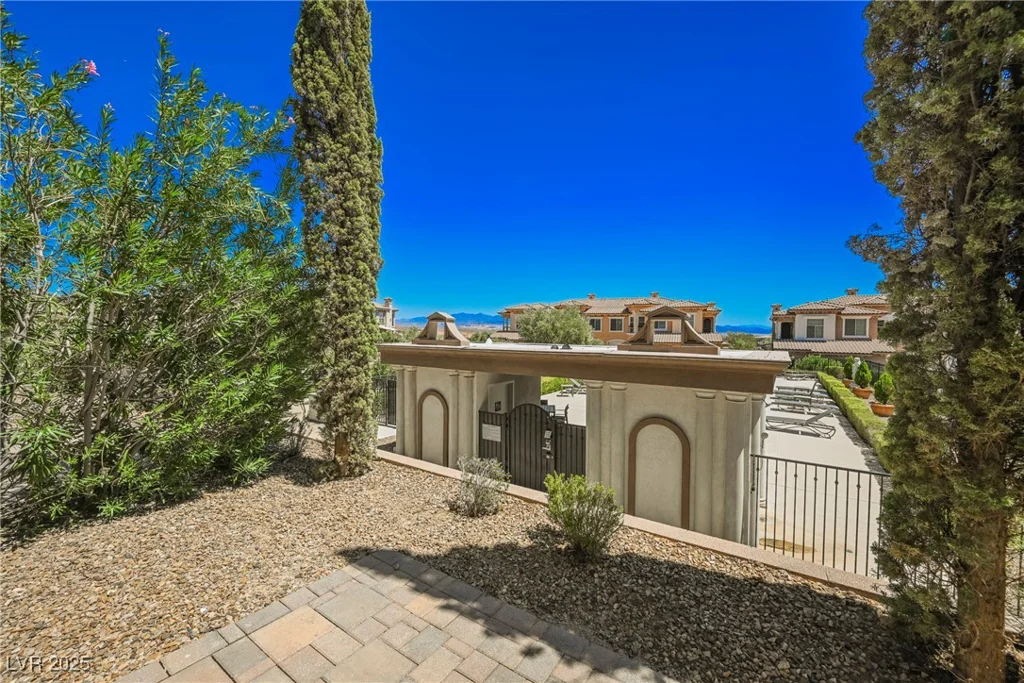 19 Via Visione, Henderson, NV 89011