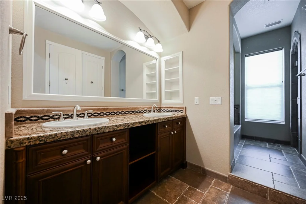 19 Via Visione, Henderson, NV 89011