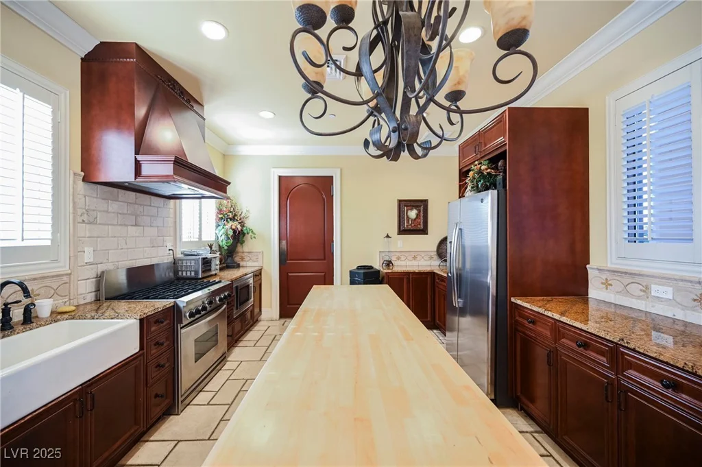 19 Via Visione, Henderson, NV 89011