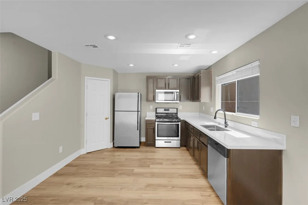 7241 Early Pioneer, Las Vegas, NV 89129