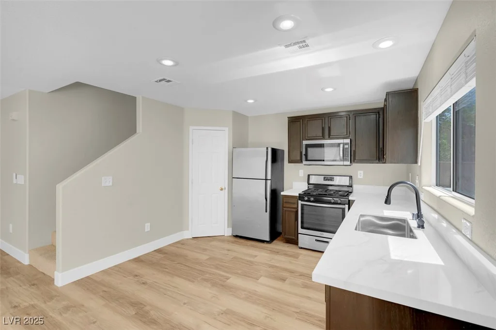 7241 Early Pioneer, Las Vegas, NV 89129