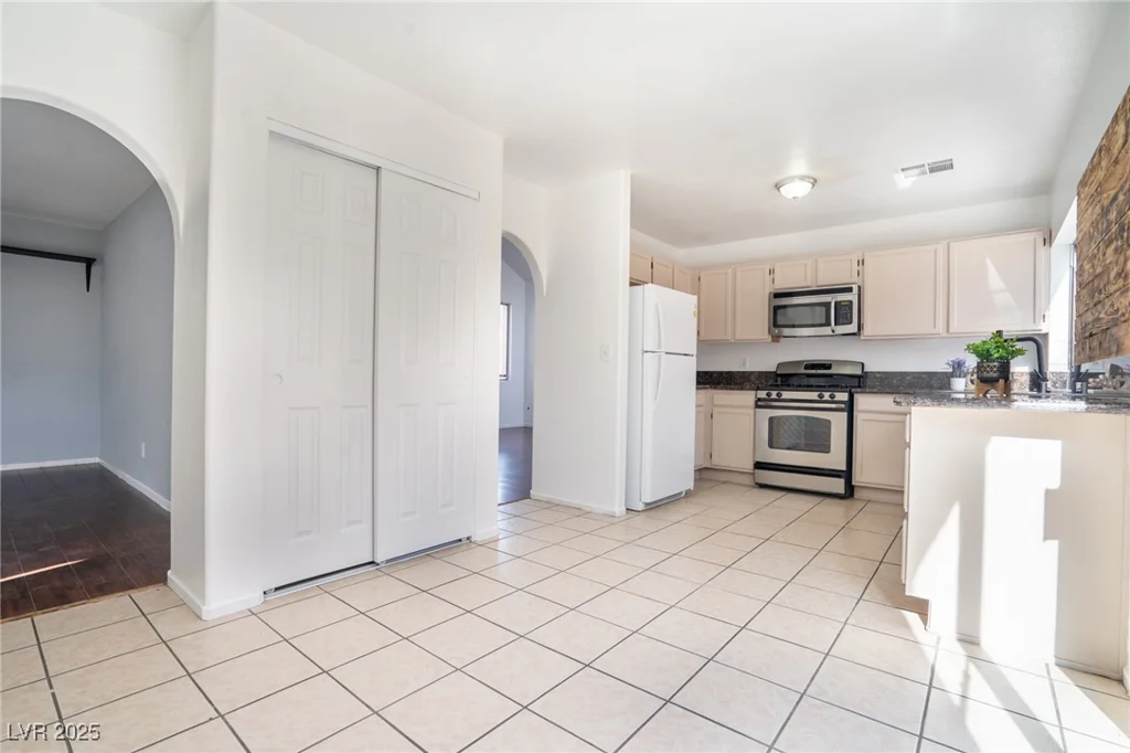 110 Wynntry, Henderson, NV 89074