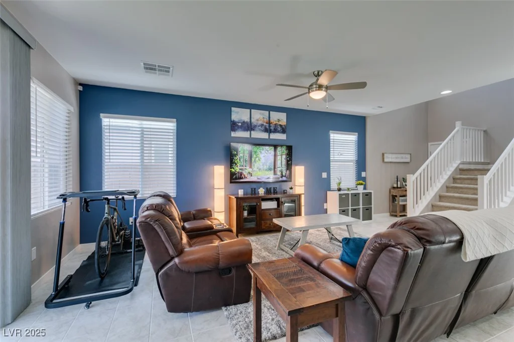2928 Sunday Silence, North Las Vegas, NV 89086