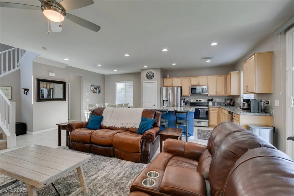 2928 Sunday Silence, North Las Vegas, NV 89086